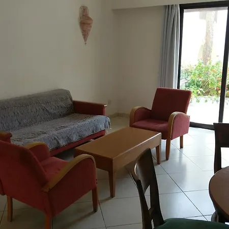 Hotel apartamentowy Panareti
