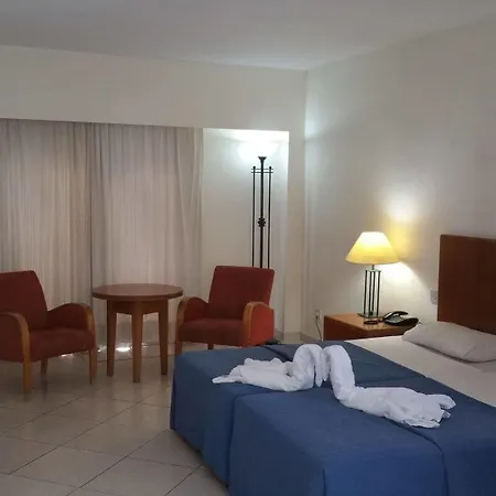 Panareti Hotel apartamentowy 3*