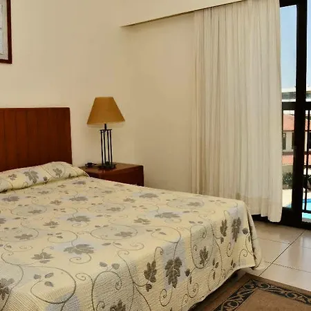 Hotel apartamentowy Panareti 3*