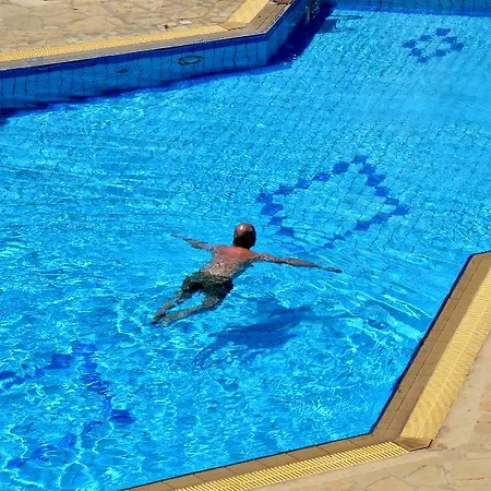 Panareti شقة فندقية