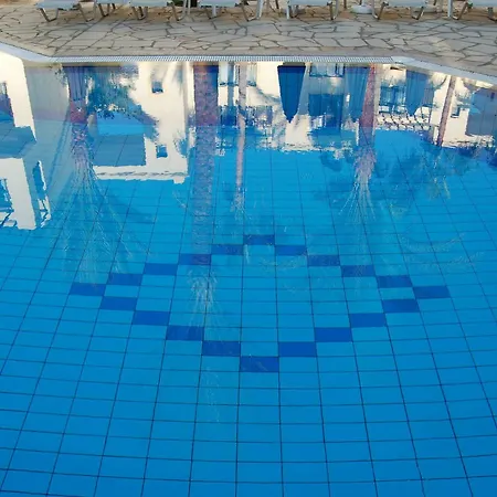 Panareti 公寓式酒店 Paphos